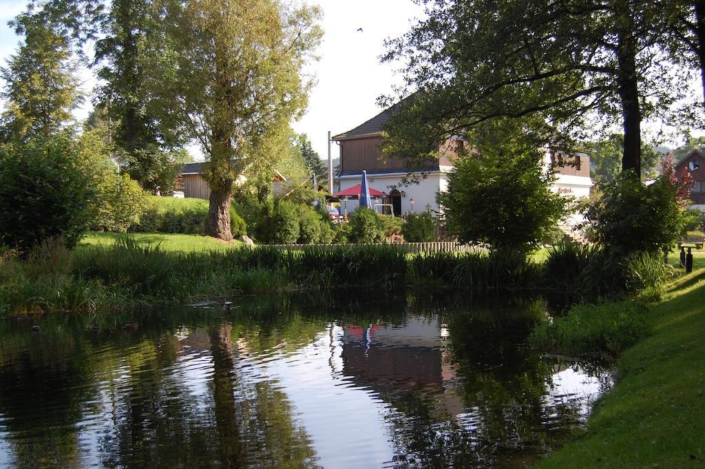 Landgasthof "Am Park" Crottendorf Екстер'єр фото